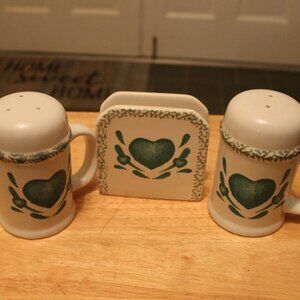 Green Heart Napkin Holder, Salt and Pepper Shaker